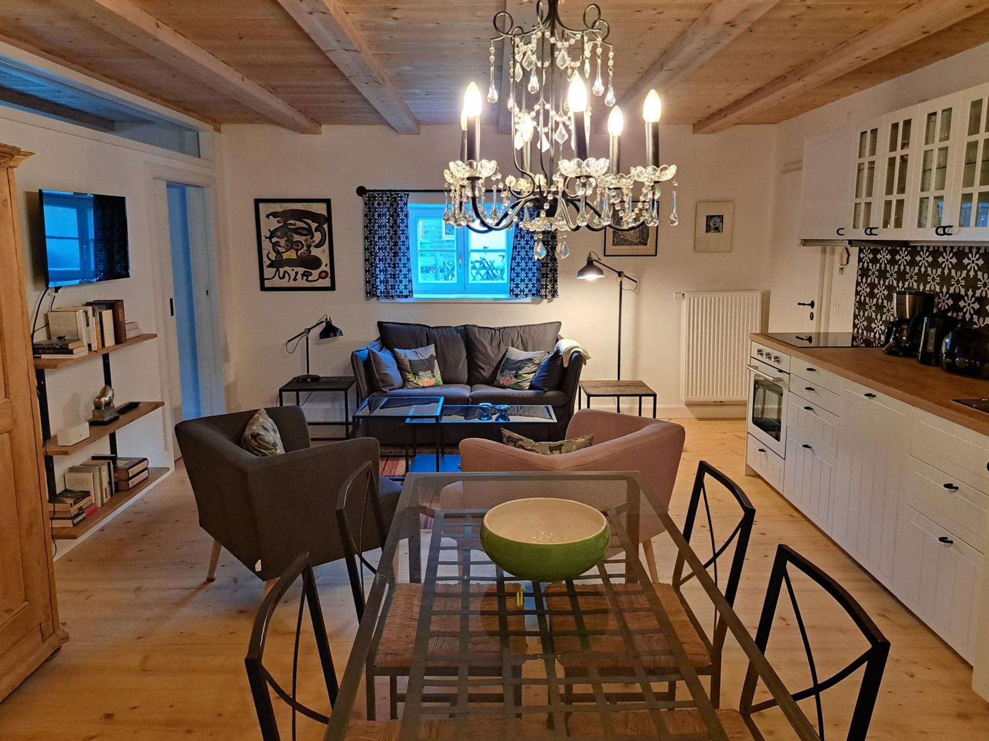 Neu! Ferienwohnungen Im Lueftlmalereck, Hennalahaus Обераммергау Экстерьер фото