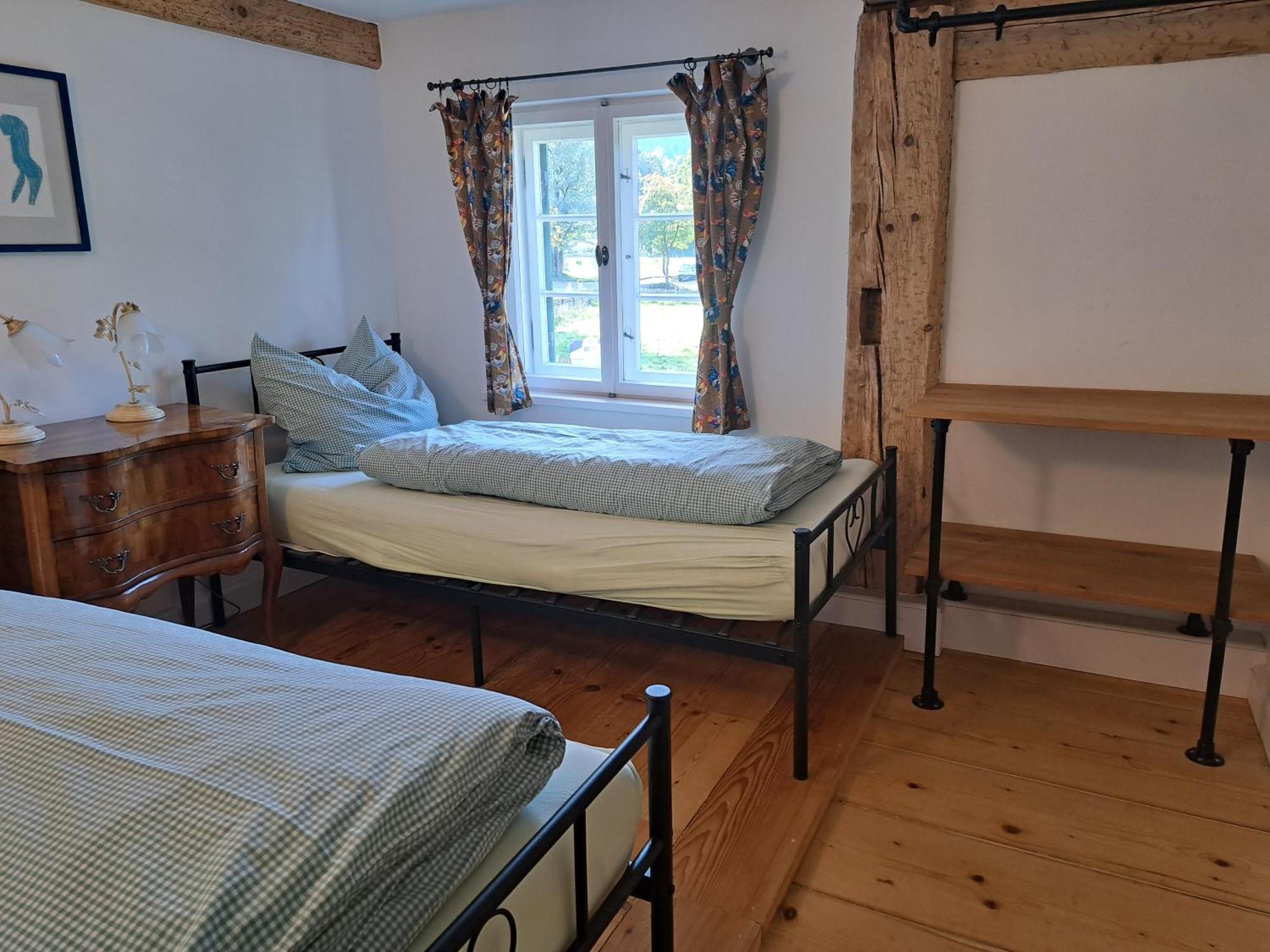 Neu! Ferienwohnungen Im Lueftlmalereck, Hennalahaus Обераммергау Экстерьер фото