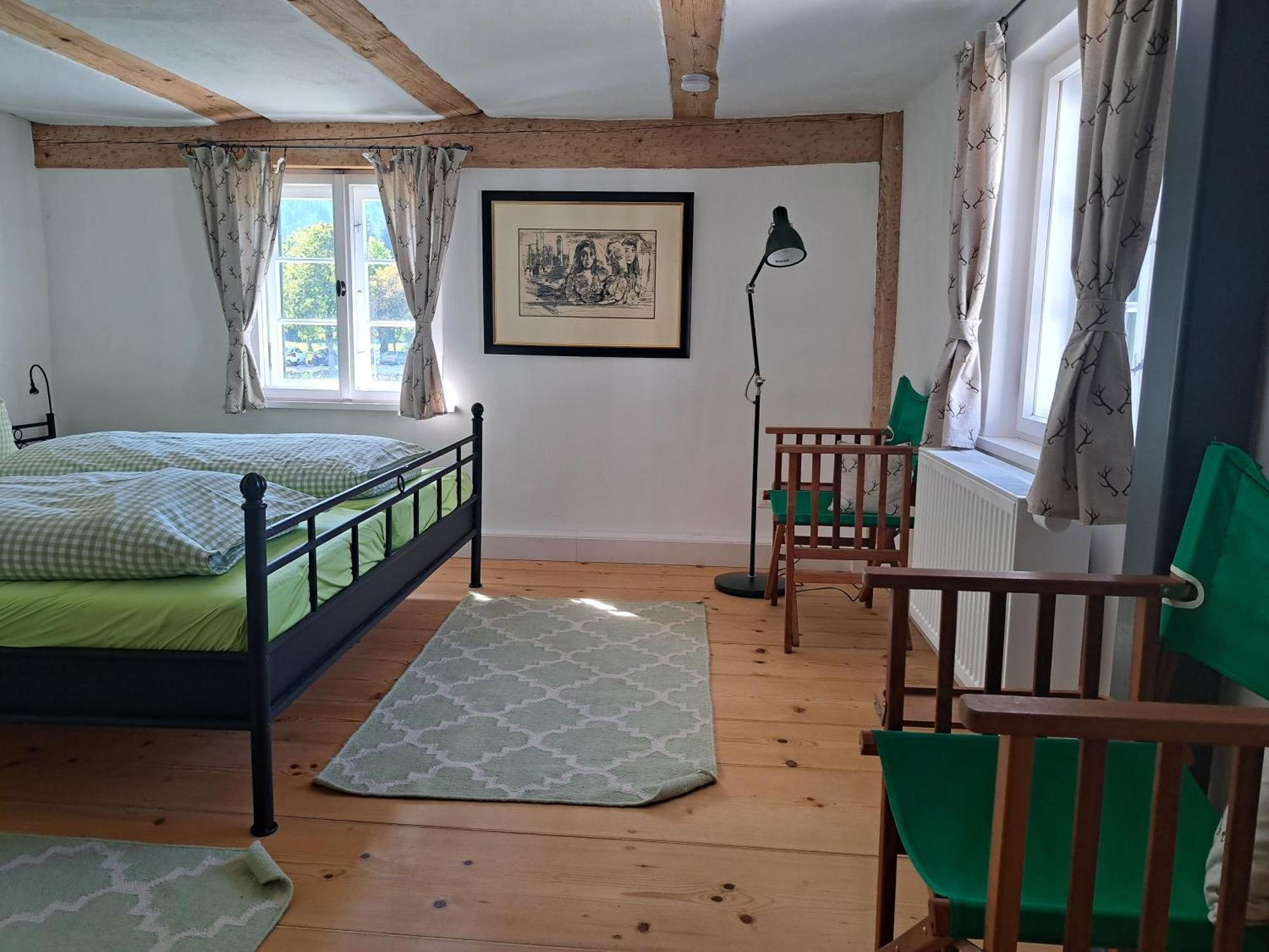 Neu! Ferienwohnungen Im Lueftlmalereck, Hennalahaus Обераммергау Экстерьер фото