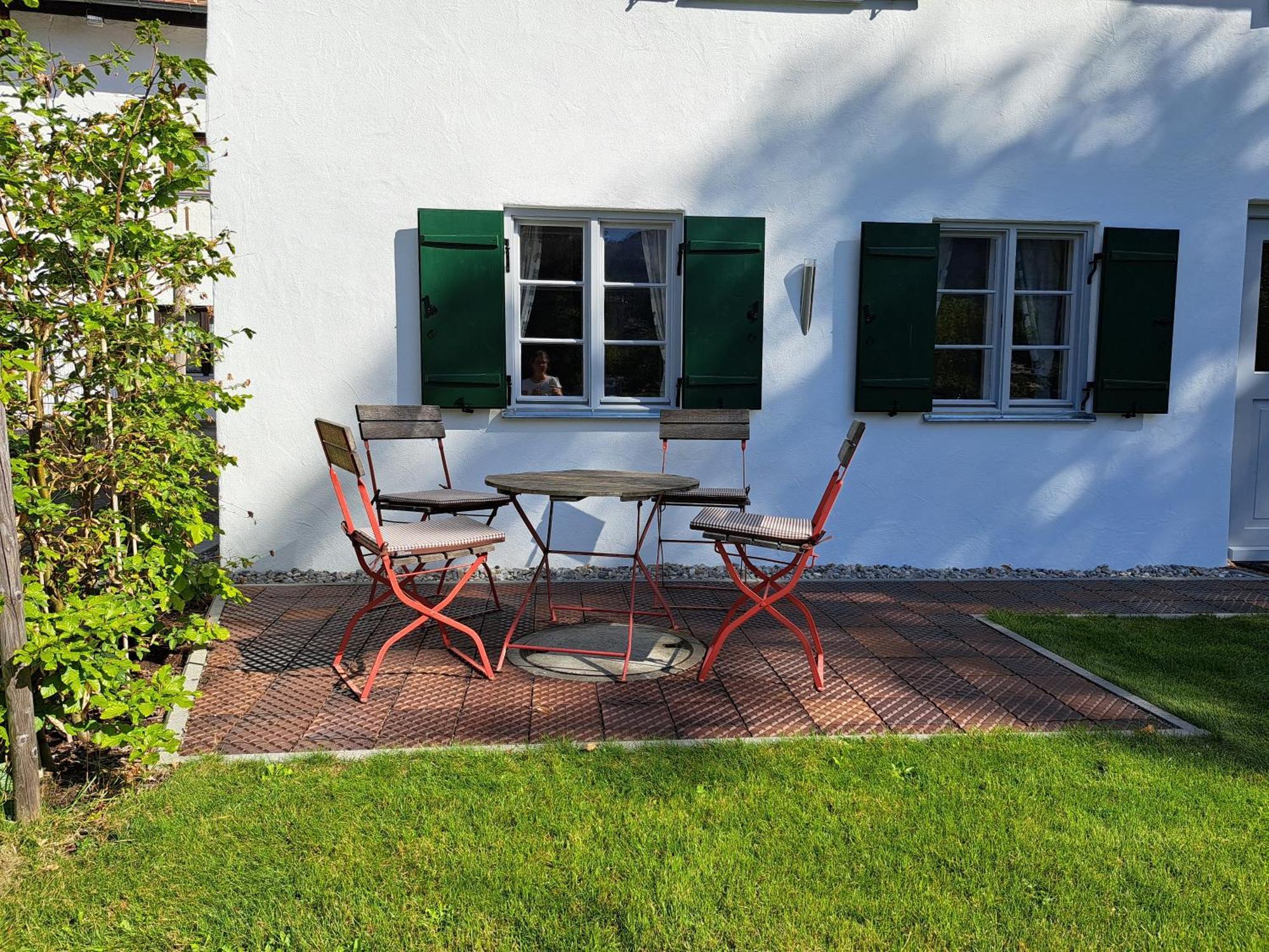 Neu! Ferienwohnungen Im Lueftlmalereck, Hennalahaus Обераммергау Экстерьер фото