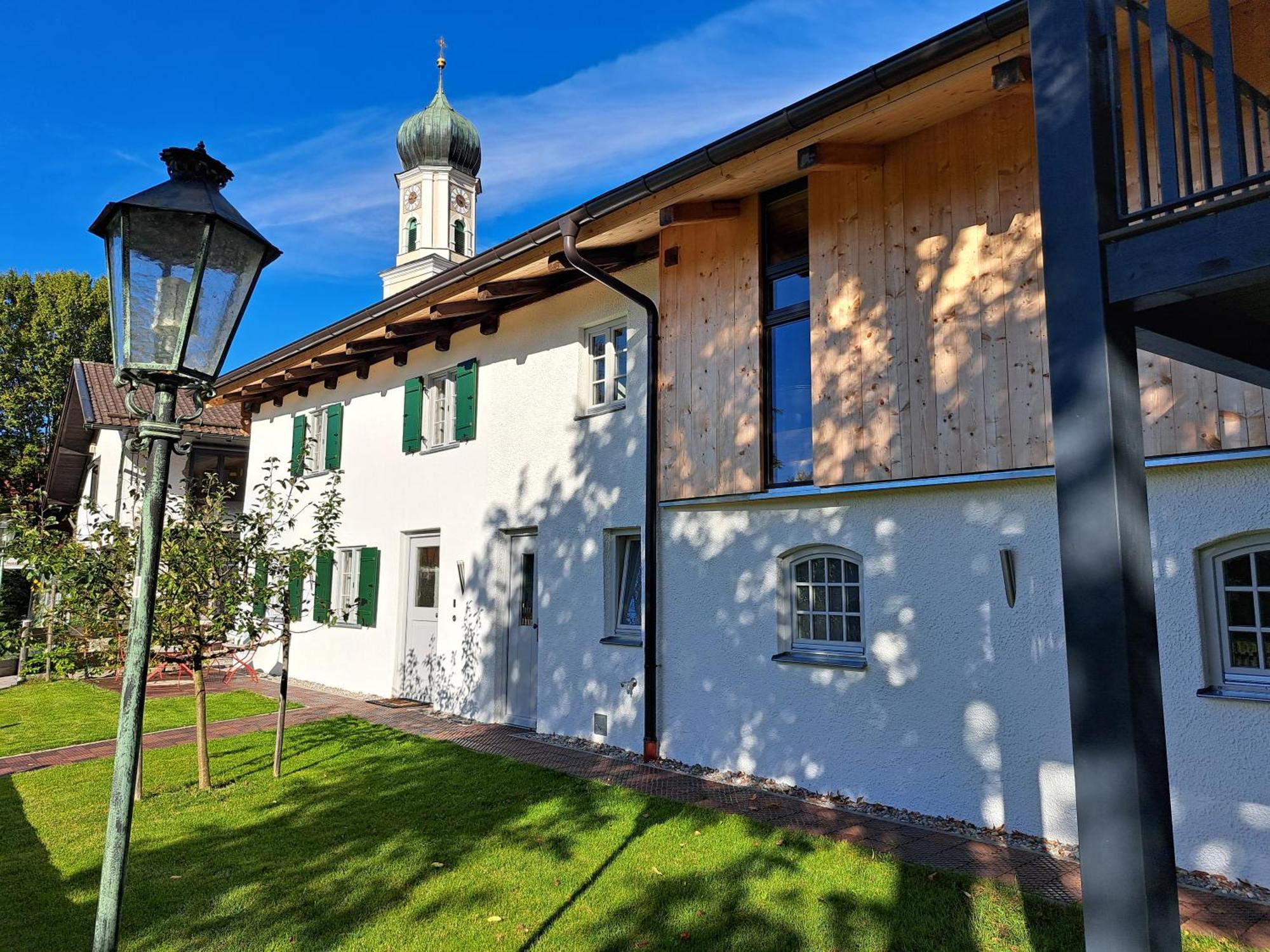 Neu! Ferienwohnungen Im Lueftlmalereck, Hennalahaus Обераммергау Экстерьер фото