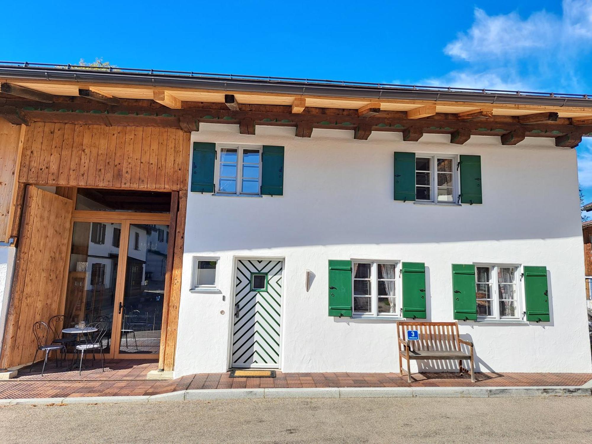 Neu! Ferienwohnungen Im Lueftlmalereck, Hennalahaus Обераммергау Экстерьер фото