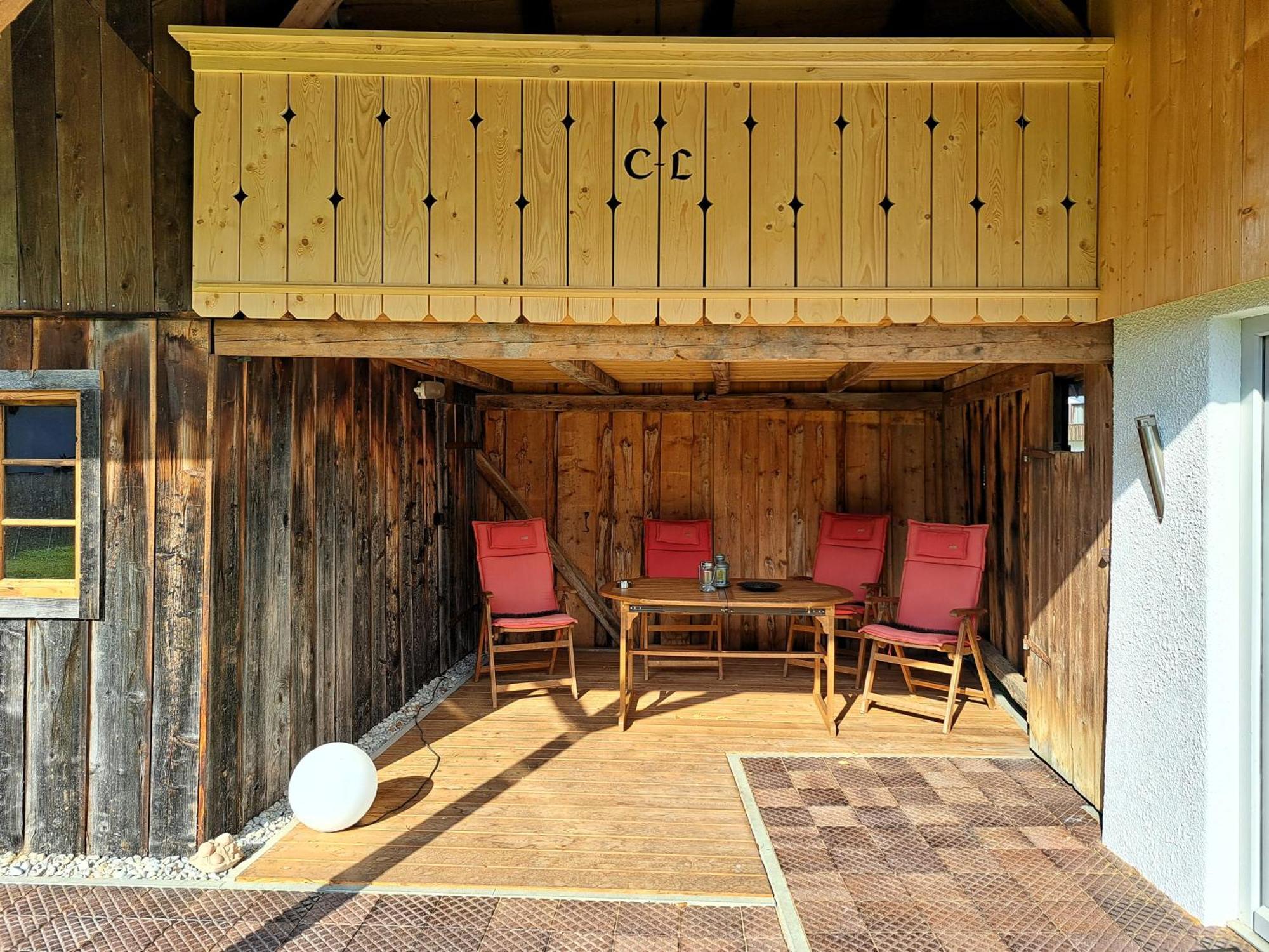 Neu! Ferienwohnungen Im Lueftlmalereck, Hennalahaus Обераммергау Экстерьер фото
