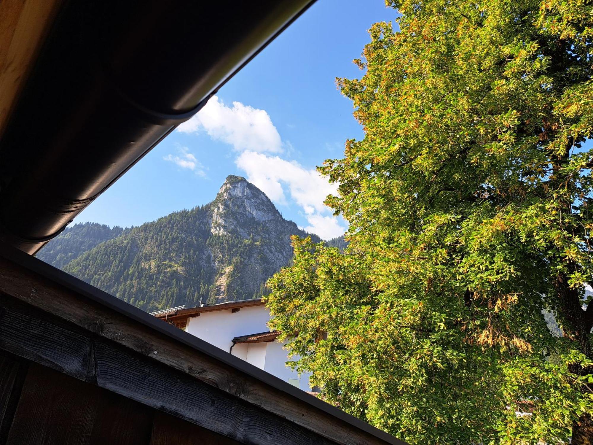Neu! Ferienwohnungen Im Lueftlmalereck, Hennalahaus Обераммергау Экстерьер фото